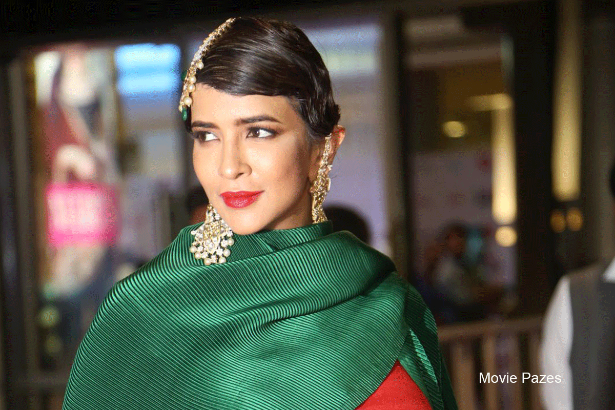 manchu-lakshmi-at-filmfare-event